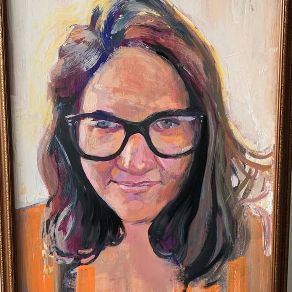 Meet your Posher, Julie - Picture 1 of 1